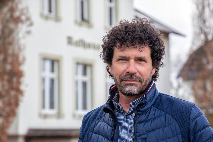 Sachbeschädigungen in Niederwiesa: „Bei uns fehlt ein Treffpunkt für Jugendliche“ - Niederwiesas Bürgermeister Raik Schubert zeigt Verständnis für Jugendliche, aber nicht für den Vandalismus.