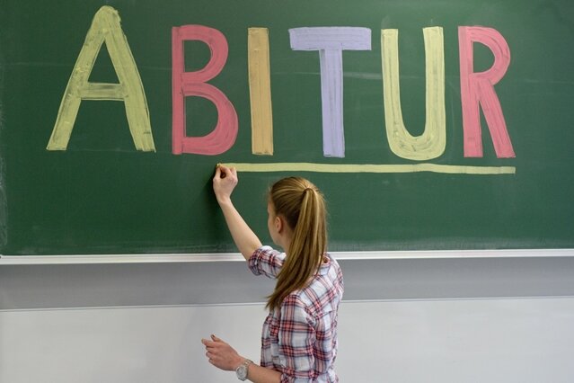 Sachsen: Abiturienten können Prüfungen auf Mai verschieben - 
