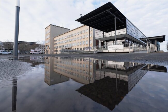 Sachsen bundesweit Schlusslicht bei nachhaltiger Beschaffung - Der sächsische Landtag in Dresden
