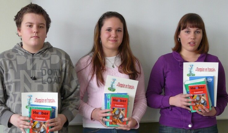Sachsenausscheid wartet als nächste Hürde - 
              <p class="artikelinhalt">Von links: Jason Blank, Laura Schieck und Anne Richter.</p>
            