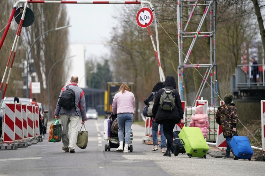 Sachsens Kommunen schlagen Alarm - Leipzig baut Zeltstadt für Geflüchtete wieder auf