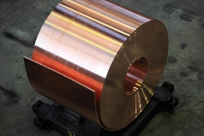 Sachsens Metallbranche brummt - Kupfer liegt im Lager eines Unternehmens der Metallbranche in Sachsen.