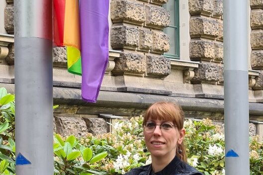 Sachsens Ministerin für Justiz und Gleichstellung muss Regenbogenfahne nicht einholen - Justiz- und Gleichstellungsministerin Katja Meier (Grüne).