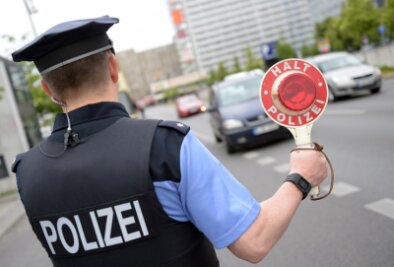 Sachsens Polizei fährt Verkehrskontrollen zurück - 