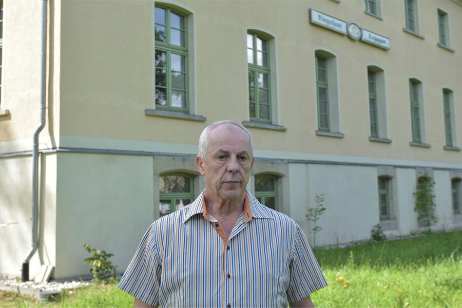 Sachsgrüner verwandeln frühere Gaststätte in ein Bürgerhaus - 2019 gründete sich der Verein „Gemeinsam für Sachsgrün“, der derzeit 23 Mitglieder zählt. Michael Hendel ist der 2. Vorsitzende.