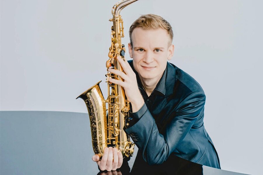 Saxophon steht im Mittelpunkt des 2. Sinfoniekonzertes der Vogtland-Philharmonie - Andreas Mader spielt am Mittwoch im Neuberinhaus.