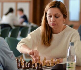 Schachmiezen fast am Ziel - Einen Sieg und ein Unentschieden erkämpfte am Wochenende Schachmieze Regina Theissl-Pokorna.