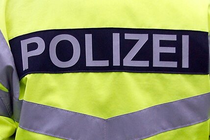 Scheiben mehrerer Fahrzeuge am Chemnitzer Sonnenberg eingeschlagen - 