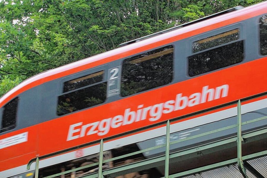 Schienenersatzverkehr zwischen Grünhainichen-Borstendorf und Olbernhau - Ab Montag wird auf der Bahnstrecke Grünhainichen-Borstendorf und Olbernhau-Grünthal gebaut.