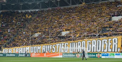 Schlägereien nach Dresden-Rostock-Spiel bringen Zug zum Stehen - 