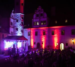 Schlösser ins Licht der Nacht getaucht - Das Glauchauer Doppelschloss beteiligt sich auch in diesem Jahr wieder an der Nacht der Schlösser. 
