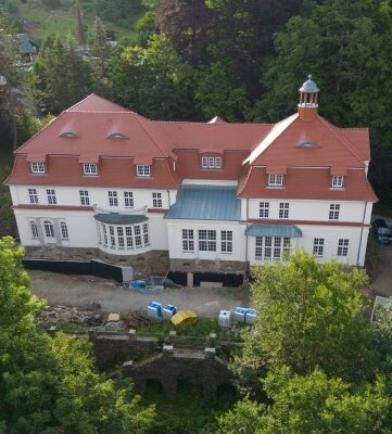 Schloss Hohenwendel steht erneut zum Verkauf - Der Besitzer baut weiter an seinem Liebhaber-Objekt. Dennoch wird ein Käufer gesucht. 