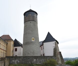 Schloss Voigtsberg in Oelsnitz: Eintrittspreise heimlich erhöht - Seit Mitte Mai kann der sanierte Bergfried von Schloss Voigtsberg besichtigt werden. Damit werden Eintrittspreise für die Museen der Anlage insgesamt teurer.