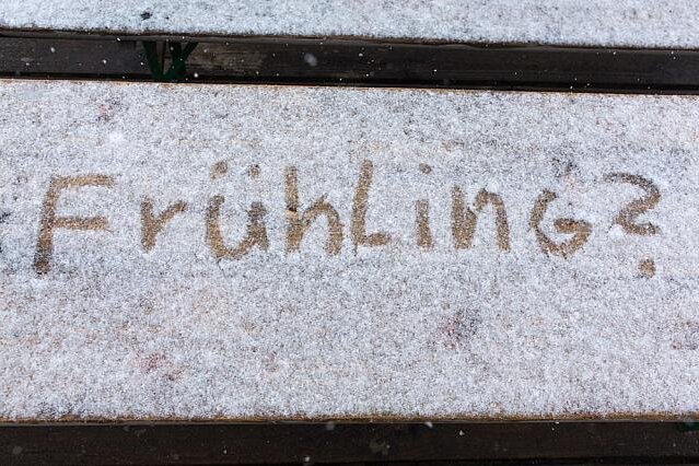 Schnee auf dem Fichtelberg: Wo bleibt der Frühling? - Nach den tollen Frühlingstagen folgt am Samstag der Kälteschock auf dem Fichtelberg!