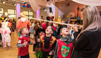 Schüler feiern Fasching im Bürgerhaus - 
