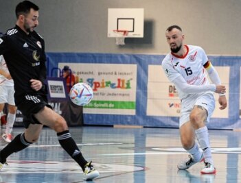 Schützenfest nur in der Liga zu erwarten - Christopher Wittig (re.) ist Kapitän von HOT 05 Futsal und der Deutschen Nationalmannschaft. 