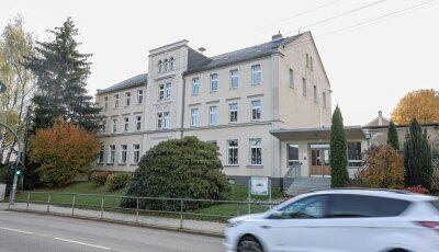 Schulanbau in Mittelbach vor Sanierung - 