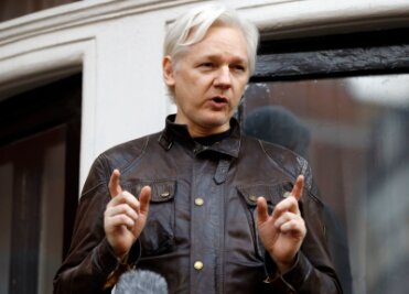 Schuldbekenntnis für Freiheit: Assange kommt frei - Bei einer Verurteilung ohne eine Vereinbarung mit der Staatsanwaltschaft könnten Assange wegen Spionage bis zu 175 Jahre Haft drohen (Archivbild).