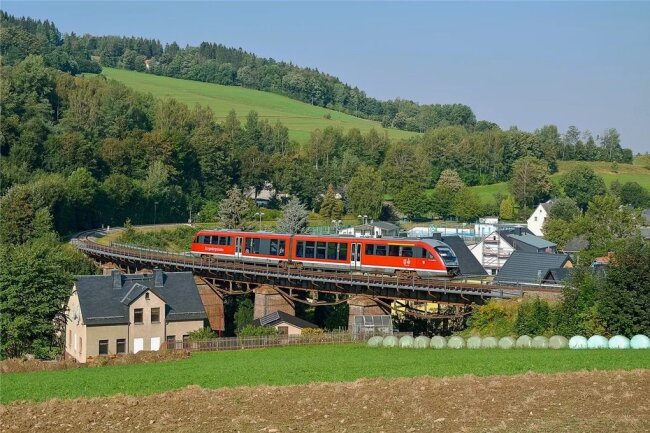 Schwarzenberg: Erzgebirgische Aussichtsbahn will mit Volldampf in den Herbst starten - 