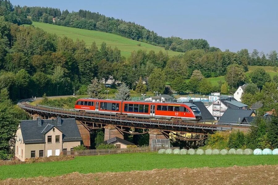 Schwarzenberg: Erzgebirgische Aussichtsbahn will mit Volldampf in den Herbst starten - 