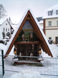 Schwarzenberg: Holzfiguren aus Schaukasten entwendet - 