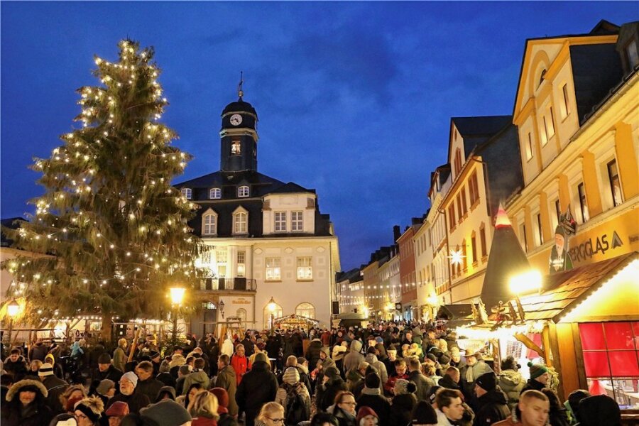 Schwarzenberger Weihnachtsmarkt öffnet am 2. Dezember - Der Schwarzenberger Weihnachtsmarkt, eine Impression von 2018.