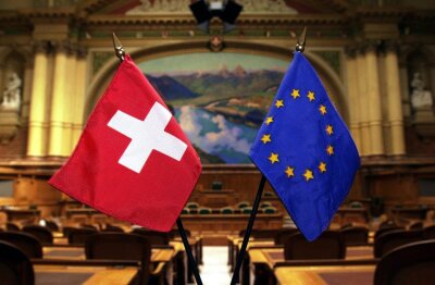 Schweiz übernimmt EU-Sanktionen gegen Russland - 