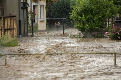 Schwere Gewitter im Erzgebirge: Feuerwehren im Dauereinsatz - In Eppendorf kam es zu Überflutungen.