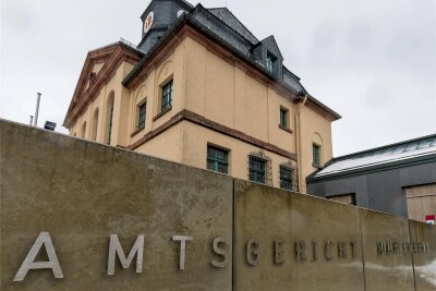 Schwerer sexueller Missbrauch einer 13-Jährigen: Erzgebirger vor Gericht - Am Marienberger Amtsgericht wurde gegen einen 30-Jährigen wegen des Vorwurfs des schweren sexuellen Missbrauchs an Kindern prozessiert.