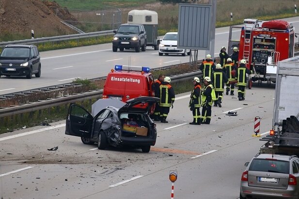 Schwerer Unfall auf der A 4 nahe Glauchau - 