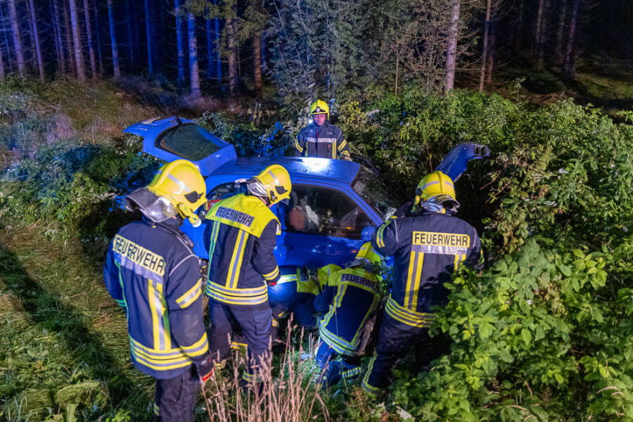 Schwerer Unfall auf S 301 bei Schöneck