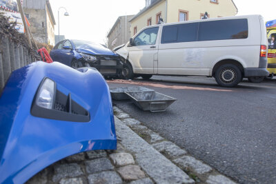 Zwei Autos sind am Samstagnachmittag in Drebach zusammengestoßen. 