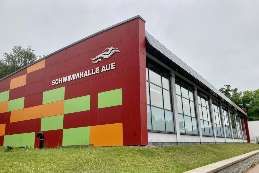 Vandalismus-Serie in Aue: Autokratzer schlägt schon wieder zu - Porsche,  Audi und Co. beschädigt