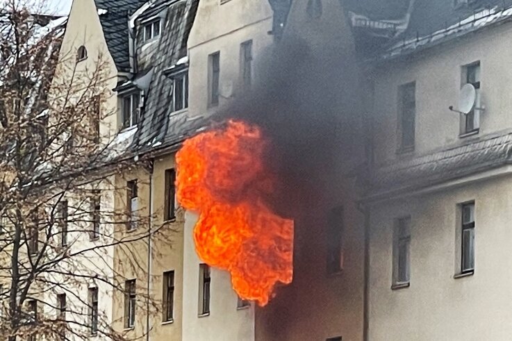 Sechs Brände halten Feuerwehr auf Trab - Beim Wohnungsbrand in der Hohen Straße in Netzschkau kam am 19. Januar vergangenen Jahres für eine Frau jede Hilfe zu spät. 