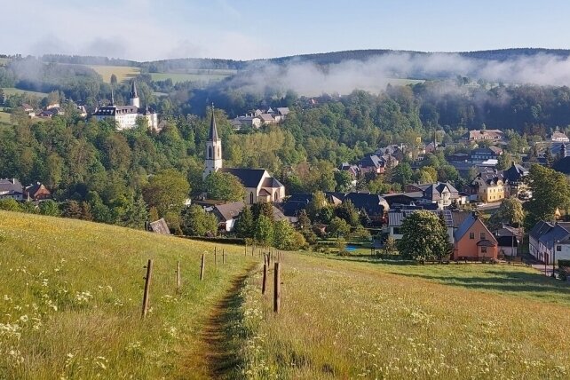 Sechs Gemeinden arbeiten an einem Ziel - Der Kammweg in Neuhausen ist vor allem bei Wandertouristen beliebt. 