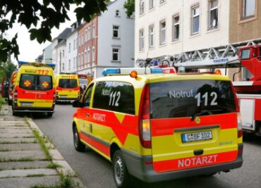Sechs Verletzte bei Wohnungsbrand in Chemnitz-Kappel - 