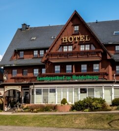 Seiffener Hotelier investiert eine Million Euro - Außenansicht des Landgasthofs zu Heidelberg. 
