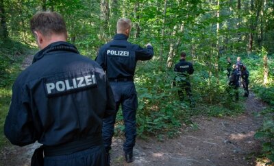 Seit Wochen vermisst: Wo ist Wilma B.? - Insgesamt waren 57 Polizeikräfte an der Suchaktion nach Wilma B. im Zeisigwald in Richtung Chemnitz beteiligt.