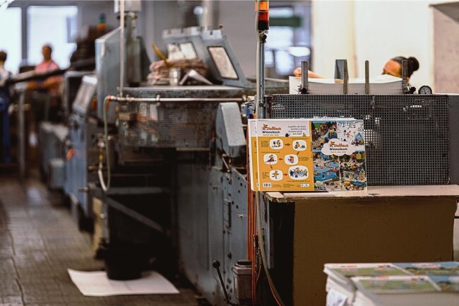 Zum Türöffnertag lädt am Sonntag die Plauener Firma SDP Sachsendruck ein. Dort werden Pappebücher zur Sendung mit der Maus hergestellt.