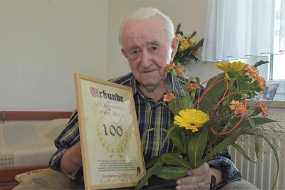 Senior feiert in Schöneck seinen 100. Geburtstag - Max Steger hat am Mittwoch in Schöneck seinen 100. Geburtstag gefeiert.