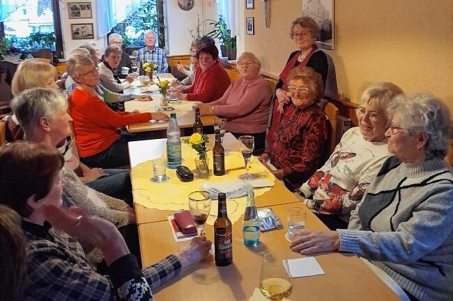 Senioren nehmen Abschied vom "Gambrinus" - Zum letzten Mal trafen sich Mitglieder des Seniorenvereins Lauterbach im "Gambrinus".