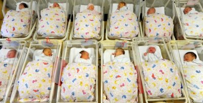 Sie heißen Shpresa, Neo-Tyler, Axmad, Legolàs und Loki - Babys liegen zusammen auf einer Neugeborenenstation im Krankenhaus: Bei der Namenswahl für den Nachwuchs lassen sich Erzgebirger einiges einfallen, wie eine neue Statistik zeigt. 