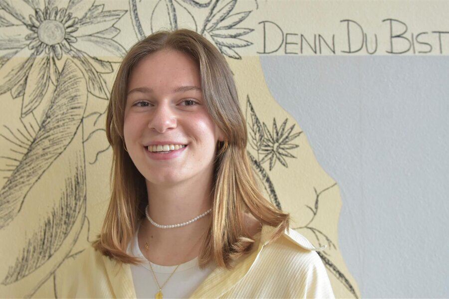 Sie ist dieses Jahr die einzige 1,0-Absolventin am Gymnasium Markneukirchen - Finja Weller hat gut Lachen: Die Reifeprüfung hat sie mit 1,0 bestanden.