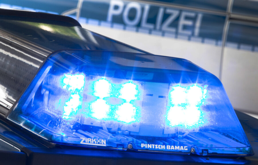 Etlichen Sachbeschädigungen im Annaberg-Buchholzer Stadtzentrum geht die Polizei nach. 
