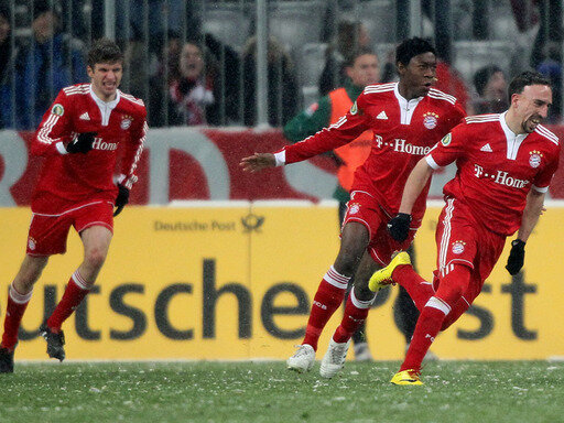 Sieben starke Minuten reichen Bayern gegen Fürth - Erfolgreiches Comeback für Franck Ribery (r.)