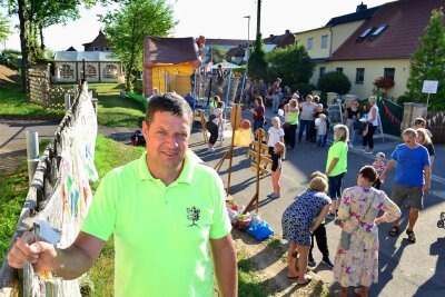 Siedler in Frankenberg lassen es krachen - Großen Zuspruch fand 2022 das Kinder- und Heimatfest der Neuen Heimat. Hier Martin Fiedler von der Siedlergemeinschaft.