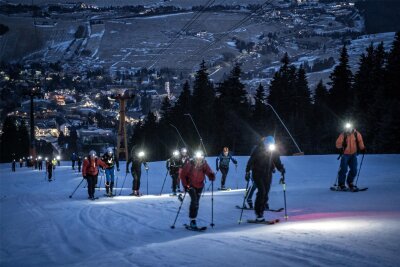 Sieger der Steigfellmetzelei in Oberwiesenthal: Als Erster im Ziel, als Letzter an der Bar - Einer der gefürchteten Gradmesser der Steigfellmetzelei – der Skihang unter der Seilbahn.