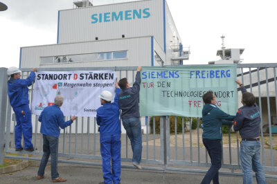 Siemens-Mitarbeiter zeigen Flagge - 