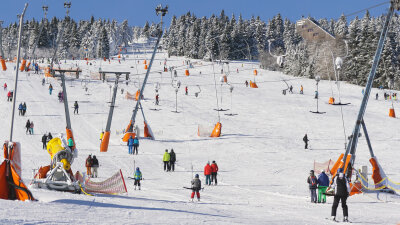 Skigebiete im Erzgebirge erhöhen Ticketpreise - 