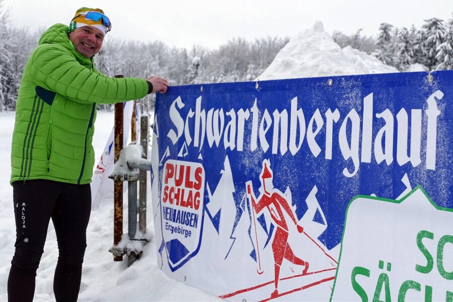 Skilanglauf: Schwartenberglauf steht auf der Kippe - Freute sich Mitorganisator Albrecht Dietze in den vergangenen Jahren stets über Schnee, so ist vom weißen Untergrund diesmal nichts mehr zu sehen.